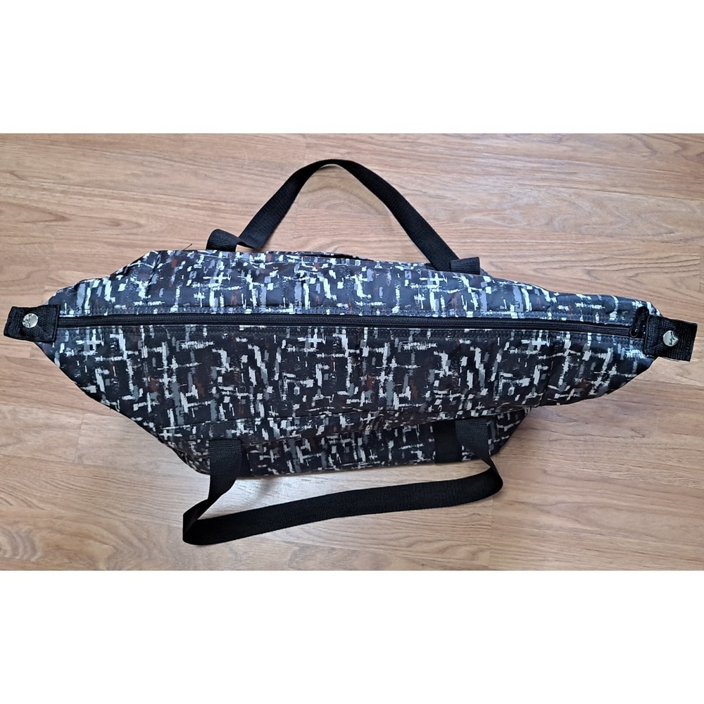 Large Insulated Thirty One Tote Zippered City Scape Pattern 15.5x15x9 - Picture 4 of 5